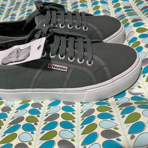 Sneakers Superga 9 1/2 W -NWT grey, white, and silver eyelets